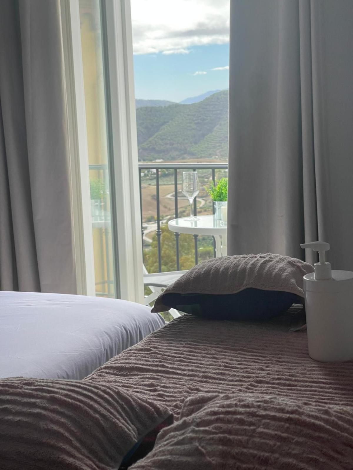 Caminito Rey & Banderas Spa Relax Carratraca Kültér fotó